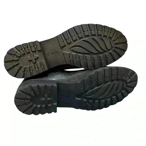 Clarks women’s 6.5 Clarkwell strap boots black buckle closure side zipper - Picture 9 of 16